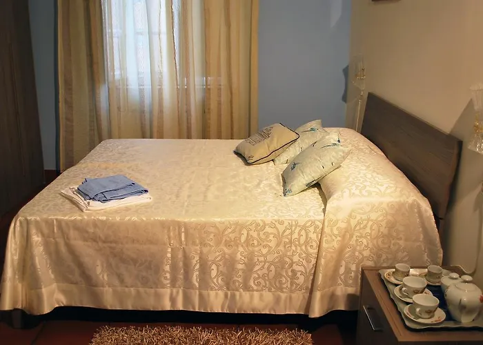 San Peter's Corner לינה וארוחת בוקר